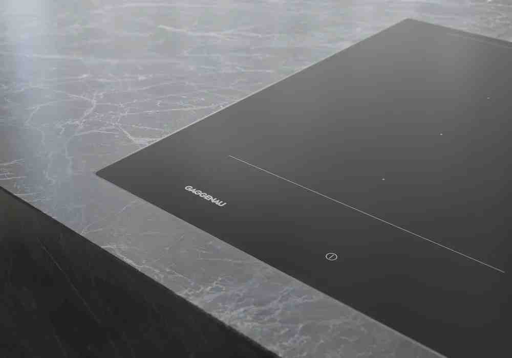 Gaggenau Flex-Induktionskochfeld mit integriertem Lüftung Serie 200 CV282101M